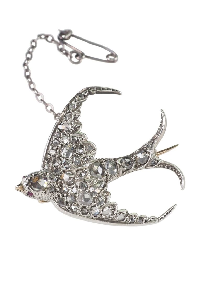 Viktorianische Brosche mit Rubine und Diamanten aus 15 Karat Gold und Silber