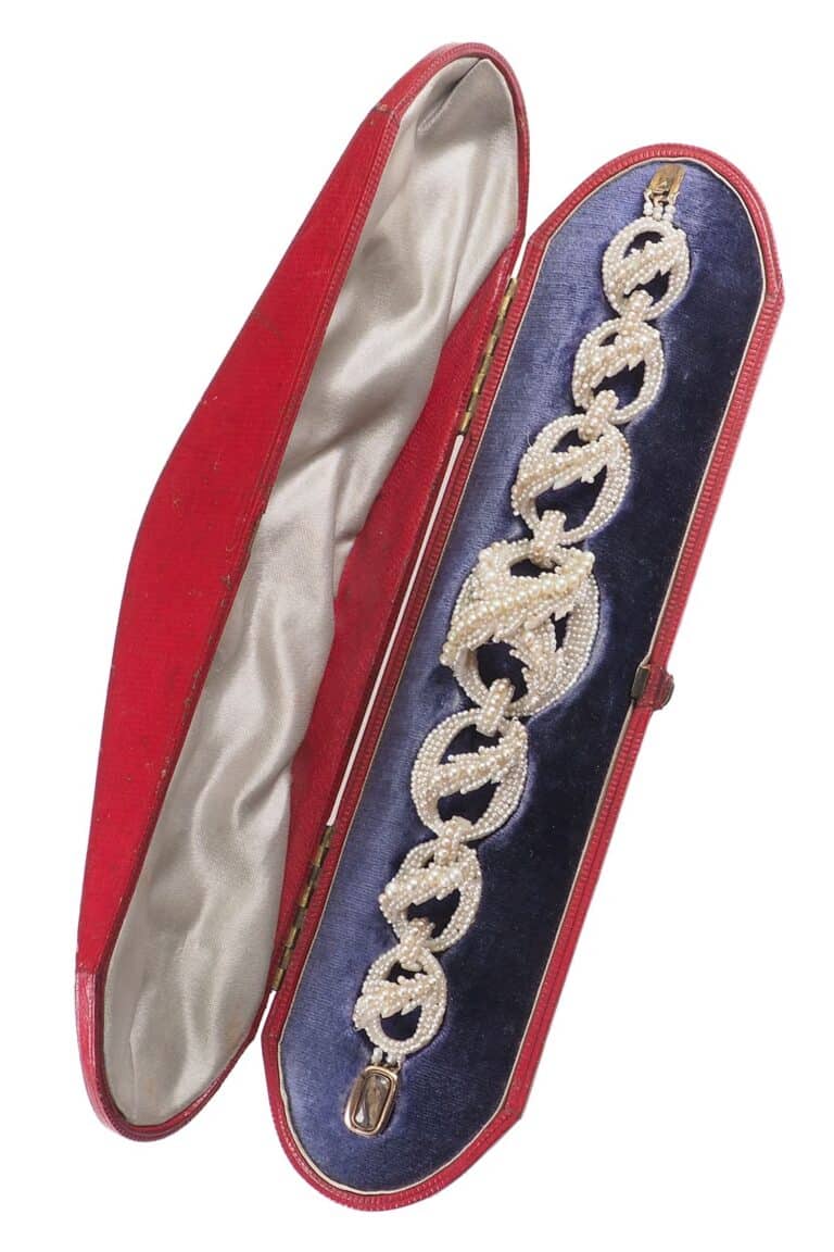 Viktorianisches Armband mit Perlen, Perlmutt und Pferdehaar