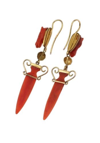 Um 1860 - 18 ct. Gold Ohrringe mit Koralle "Pferdekopf und Amphore" – Bild 6