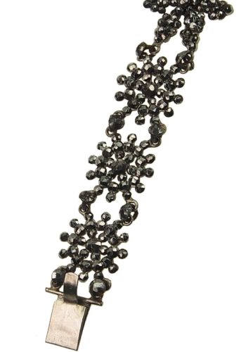 Um 1840 - Viktorianisches Cut Steel Armband, aus dem frühen Victorian – Bild 4