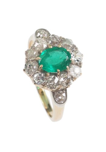 ** VERKAUFT ** Um 1900 - Spätviktorianischer Smaragdring mit 12 Diamanten / Verlobungsring – Bild 3