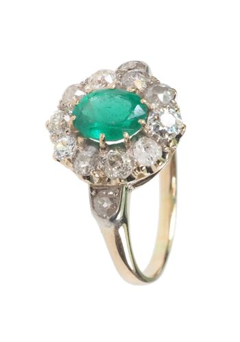 ** VERKAUFT ** Um 1900 - Spätviktorianischer Smaragdring mit 12 Diamanten / Verlobungsring – Bild 4