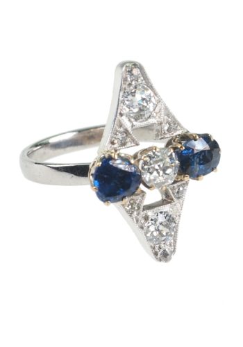 Um 1920 - Art déco Diamantring mit zwei Saphiren – Bild 3