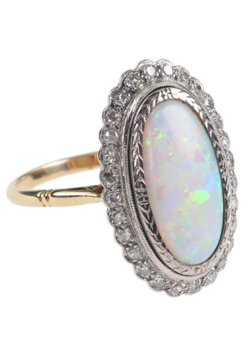 Um 1910 - 18 ct. Gold & Platin Ring mit Opal & Diamanten, Edwardian – Bild 3