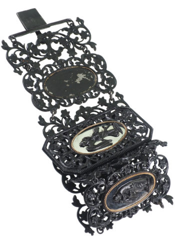 Um 1825 - Berliner Eisen Armband mit polierten Stahlplatten – Bild 6