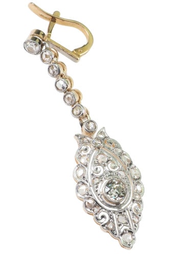 Um 1920 - Niederländische Art déco Diamantohrringe, mit Edelsteinzertifikat! – Bild 3