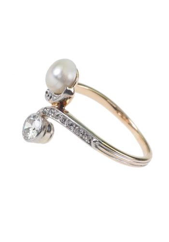 Um 1910 - You+Me Verlobungsring mit Diamanten & Perle – Bild 4