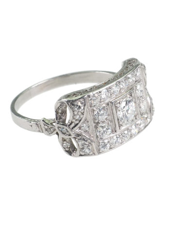 Um 1940 - Art déco Diamantring aus Platin, inkl. Schmuckgutachten! – Bild 3