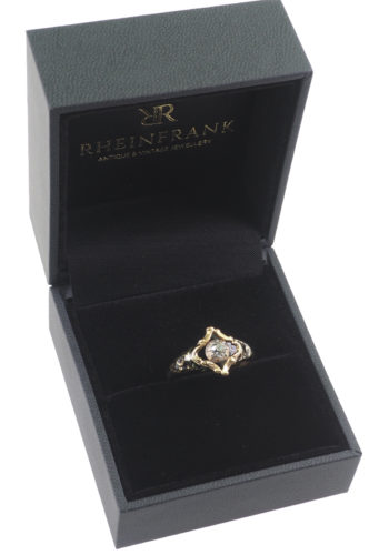 ** VERKAUFT ** Datiert 1856 - 18K Goldring mit Diamant & Emaillierung – Bild 5