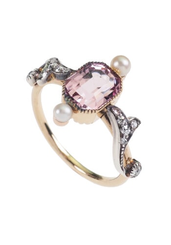 Edwardianischer Ring mit pinkem Turmalin und Diamanten aus 18 Karat Gold und Platin