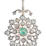 Viktorianischer Anhänger mit Smaragd und Diamanten aus 18 Karat Gold und Silber