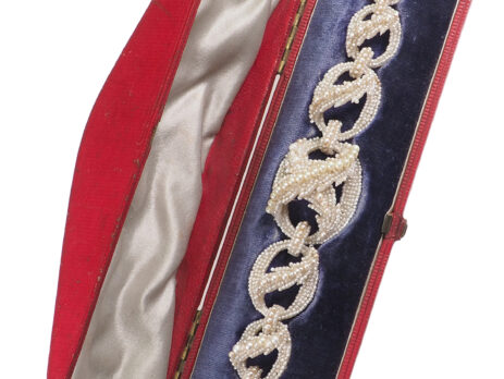 Viktorianisches Armband mit Perlen, Perlmutt und Pferdehaar