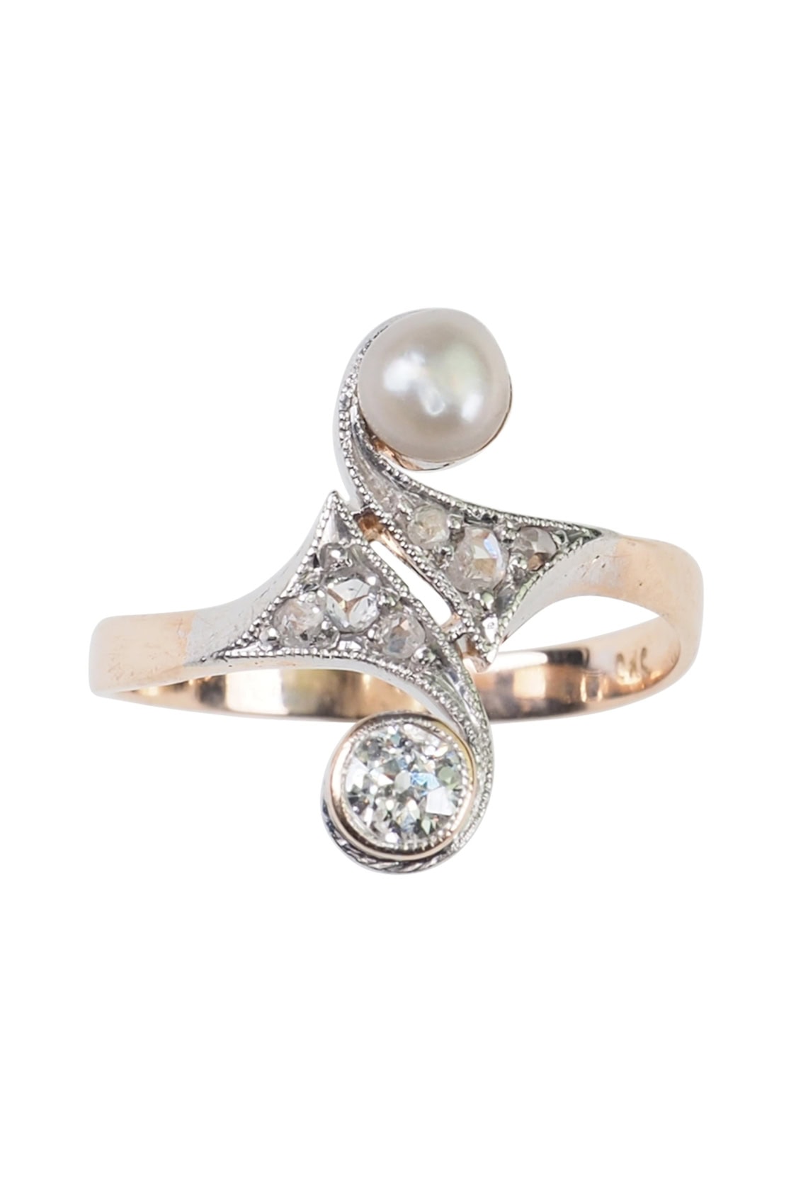 Jugendstil Ring mit Perle und Diamanten aus 14 Karat Gold und Platin