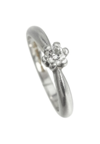 Vintage Ring mit Diamant aus Platin