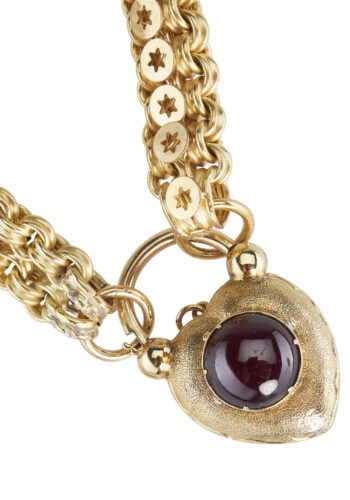 Um 1880 - 15 ct. Gold Armband mit Granatcabochon auf dem Padlock-Verschluss, aus dem Victorian England – Bild 3