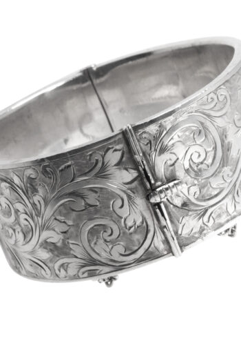 Datiert 1940 – Silberarmreif mit Handgravur – Bild 4