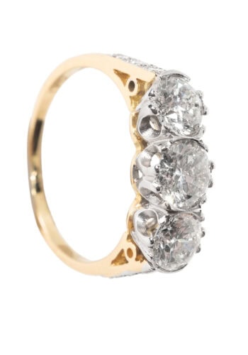 Um 1930 – Trilogy Ring mit 3 Diamanten – Bild 6