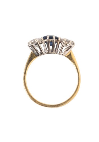 Um 1950 – Trilogie Ring mit Diamanten und Saphir – Bild 5