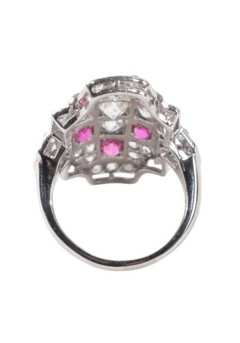 Um 1970 – Vintage Diamant Ring mit Rubine – Bild 4