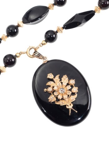 Um 1870 – Medaillon mit Kette – Bild 4