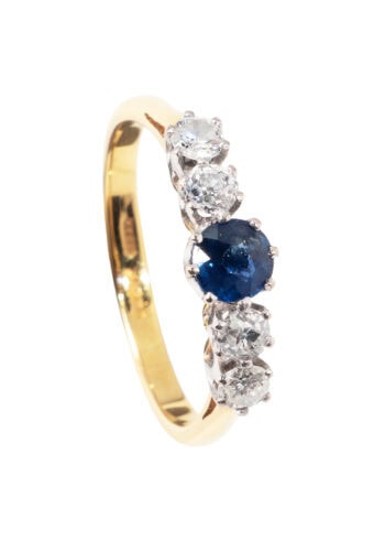 Dated 1991 – Goldring mit Saphir und Diamanten