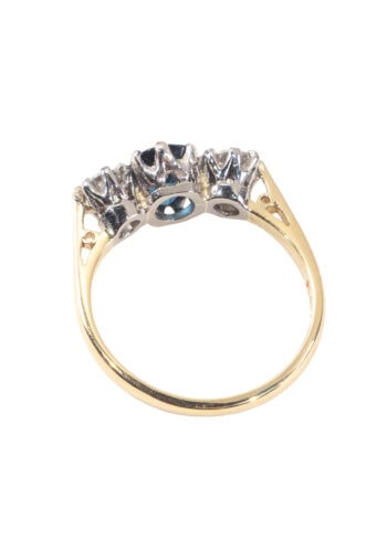 Um 1950 – Trilogy Ring mit Saphir und Diamanten – Bild 4