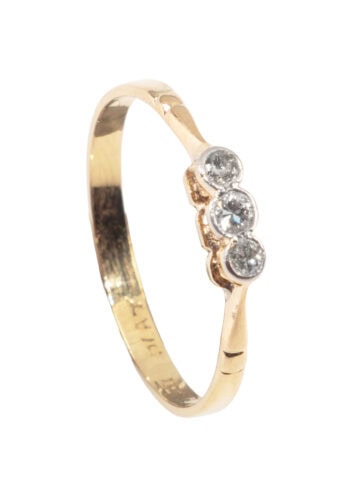 Um 1960 – Trilogy Ring mit 3 Diamanten