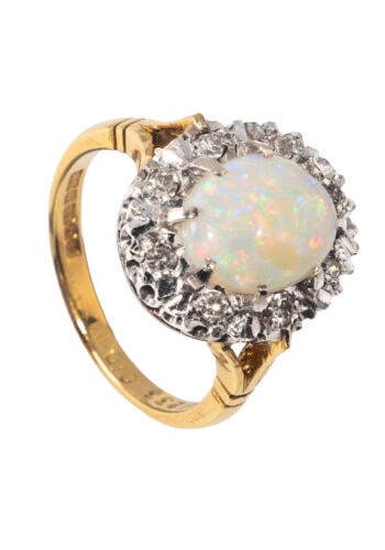 Datiert 1973 – Vintage Ring mit Opal und Diamanten
