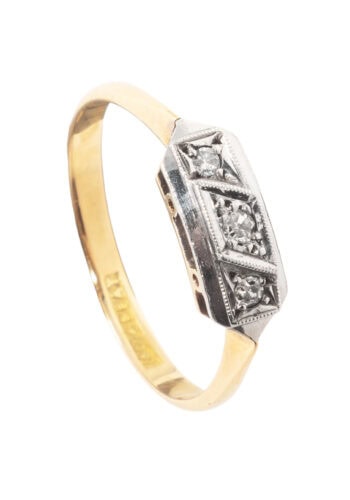 Um 1920 – Goldring mit Diamanten
