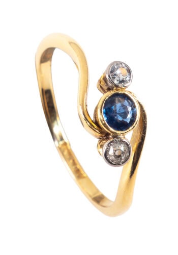 Um 1910 – Art Nouveau Ring mit Saphir und Diamanten