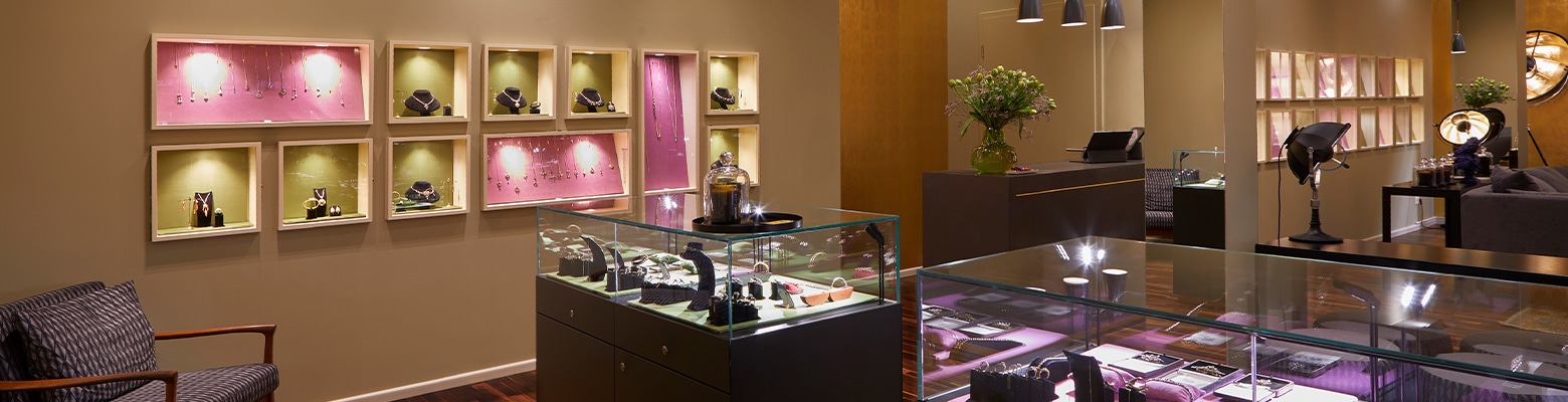 1560x400 Showroom Berlin 04