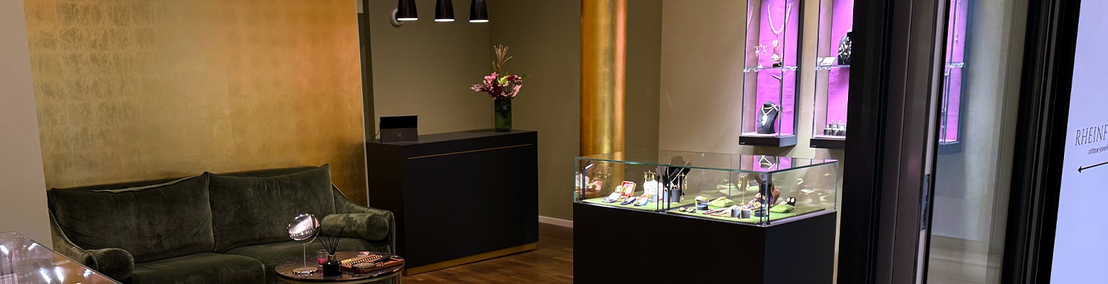 1560x400 Showroom Muenchen 01