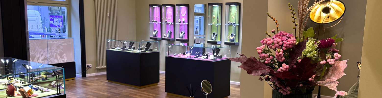 1560x400 Showroom Muenchen 02
