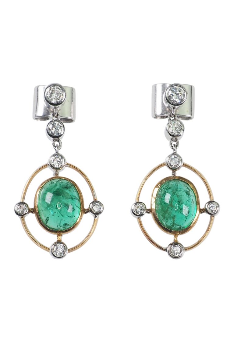 Art Déco Ohrringe mit Smaragde und Diamanten aus 18 Karat Gold