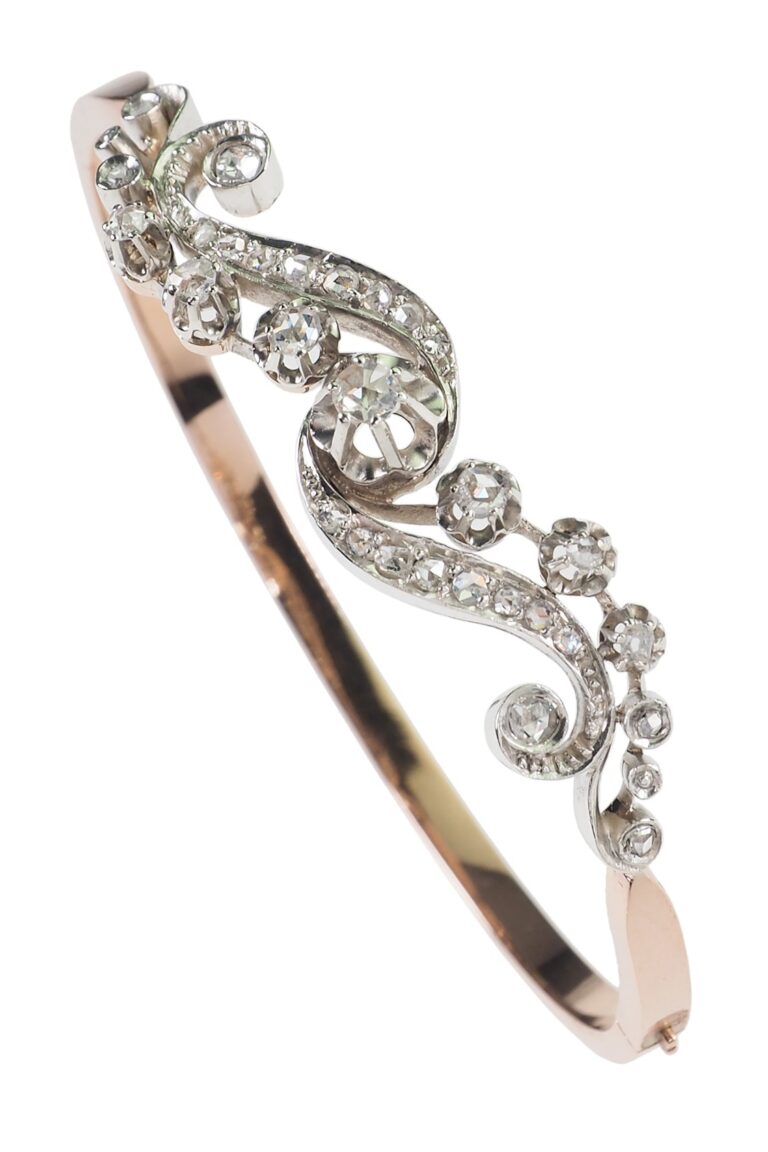 Art Nouveau Armreif mit Diamanten aus 18 Karat Roségold und Silber
