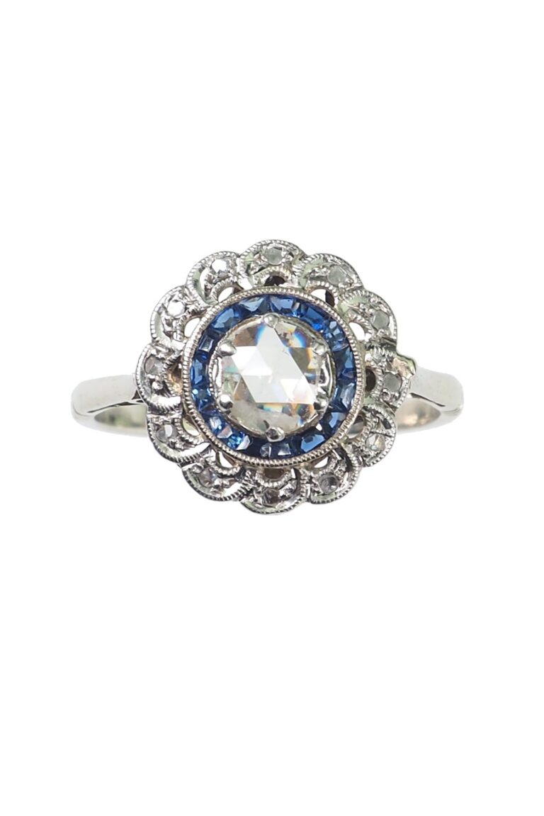 Art déco Ring aus Spahire und Diamanten aus 14 Karat Gold und Platin