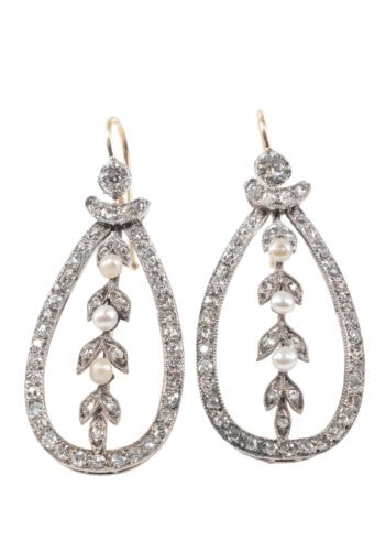 Um 1900 – Ohrringe mit Diamanten und Perlen