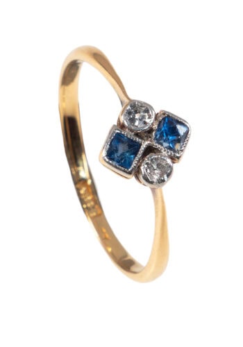 Um 1920 – Art Déco Ring mit Saphiren und Diamanten