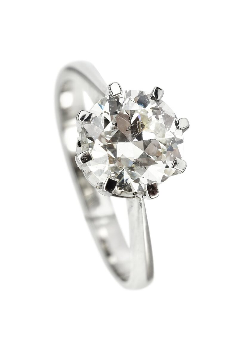 Vintage Verlobungsring mit Diamantsolitaire im Brillantschliff aus 18 Karat Gold