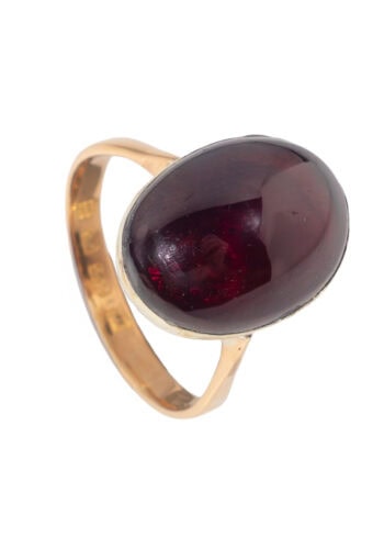Datiert 1886 – Viktorianischer Ring mit Granatcabochon