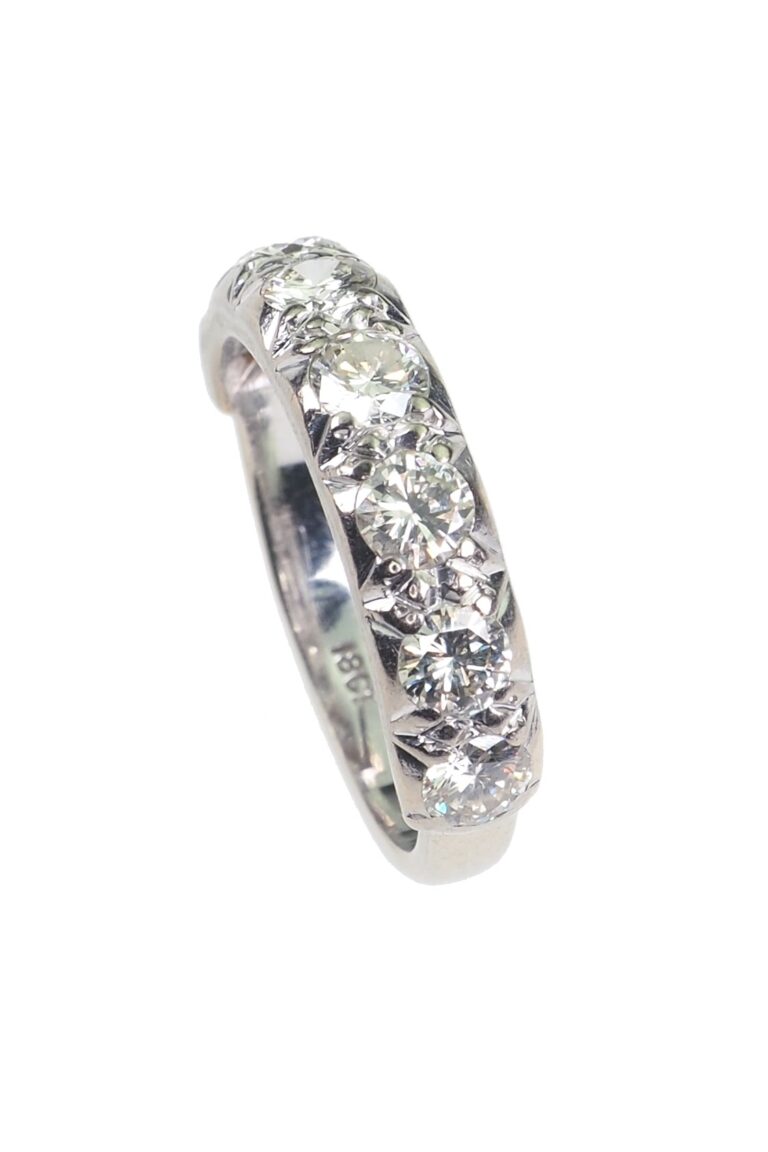 Vintage Ring mit Diamanten aus 18 Karat Gold