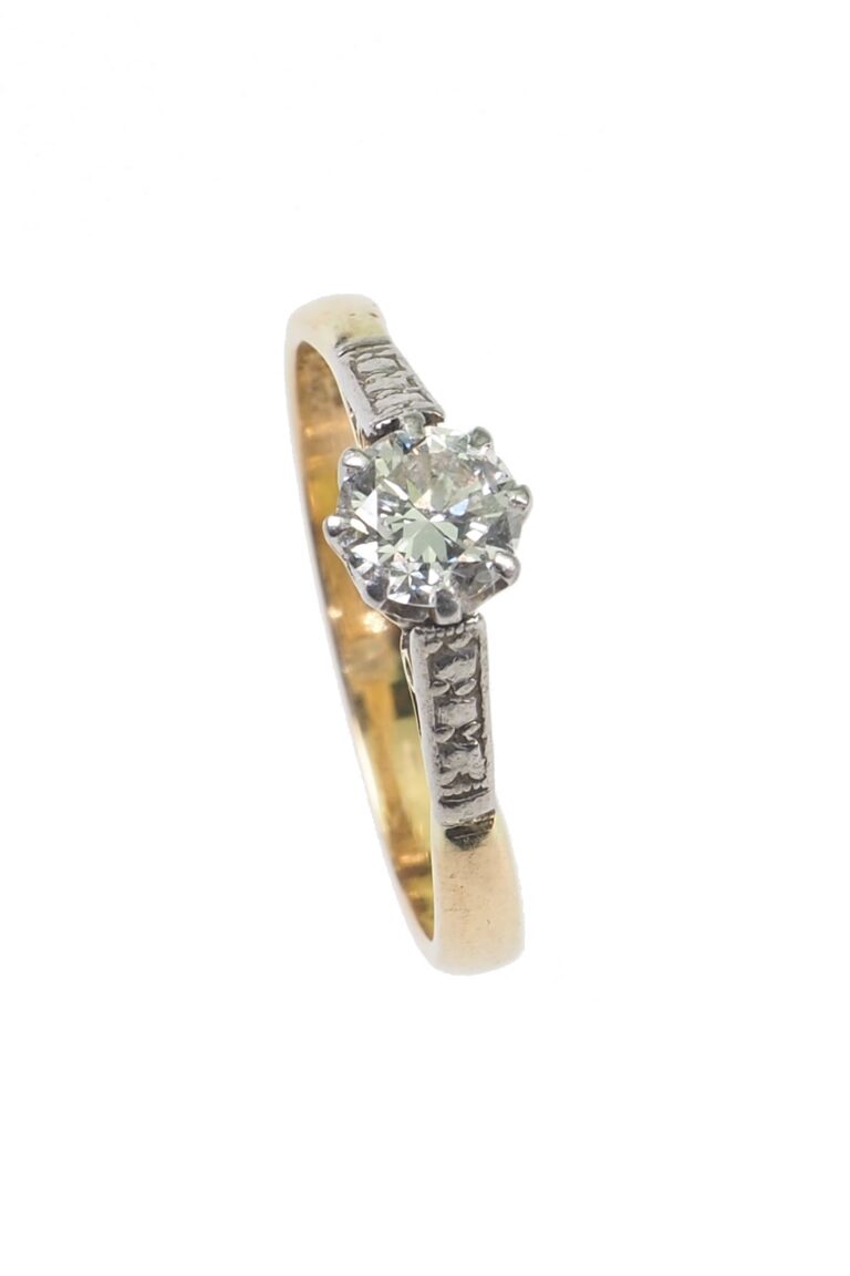 Vintage Verlobungsring mit Diamantsolitaire im Brillantschliff aus 18 Karat Gold und Platin