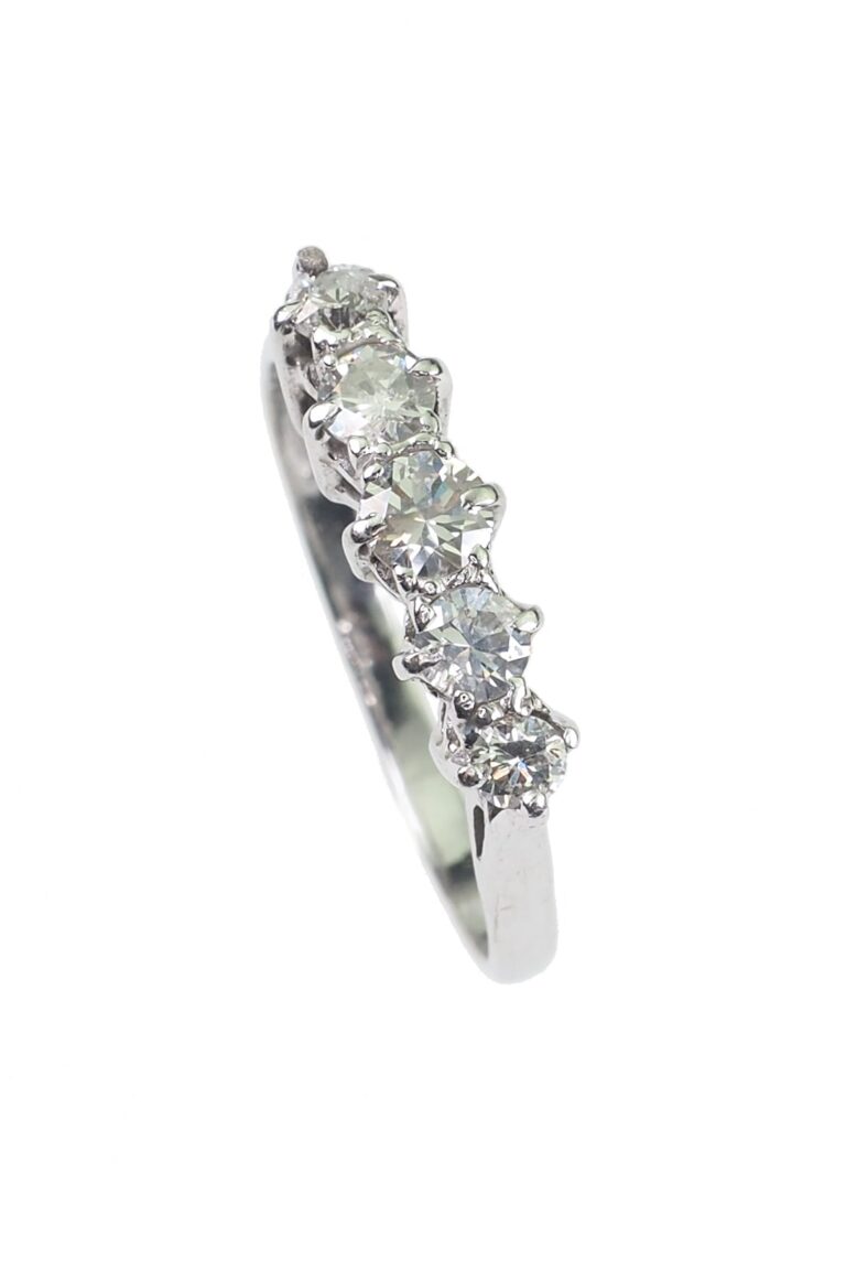 Vintage Ring mit Diamanten aus 18 Karat Gold