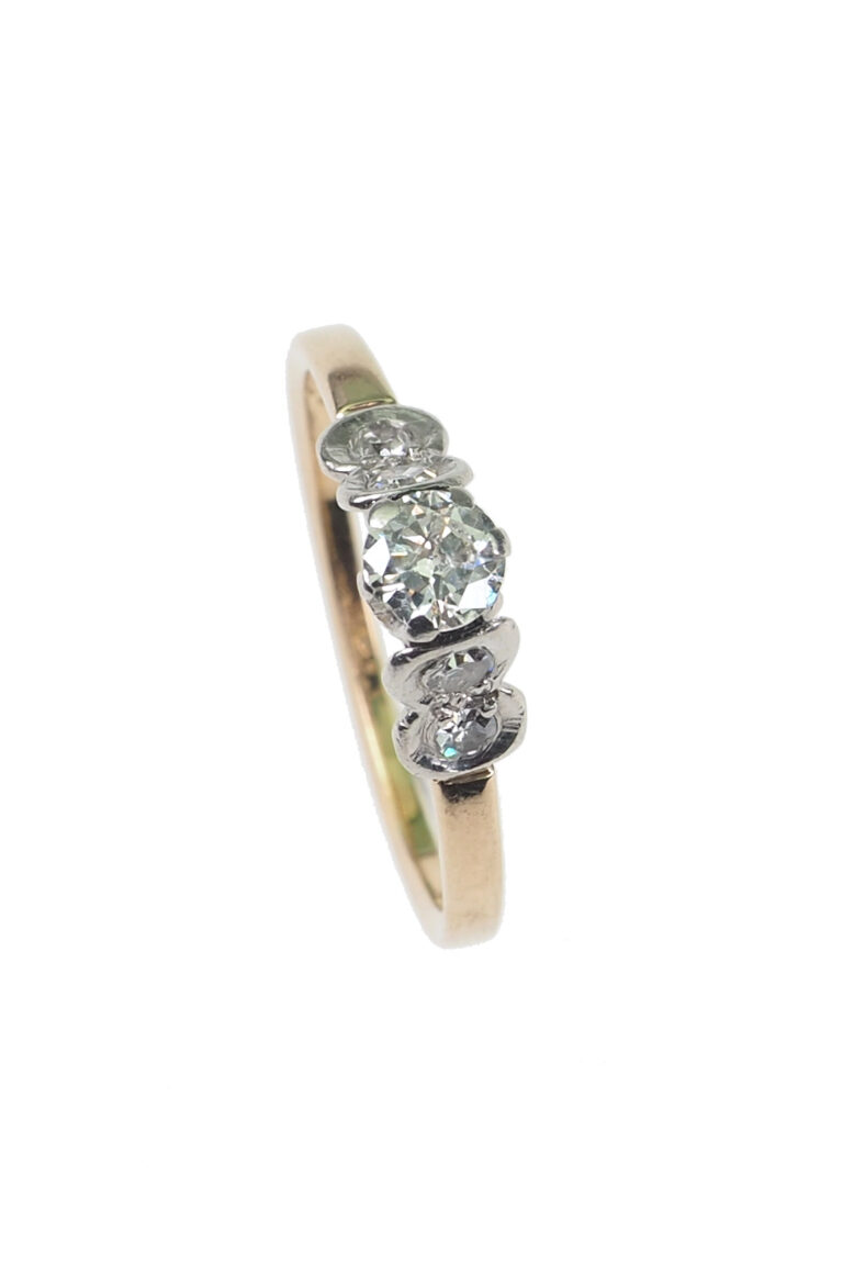 Vintage Verlobungsring mit Diamantsolitaire im Brillantschliff aus 18 Karat Gold und Platin