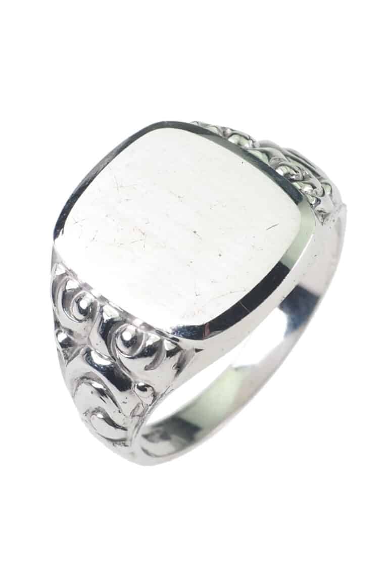 Rheinfrank Holzfuss Antique Jewellery in Berlin Muenchen Antike Ringe Verlobungsringe Eheringe Schmuck Juwelier Diamant Herrenringring 1789 1