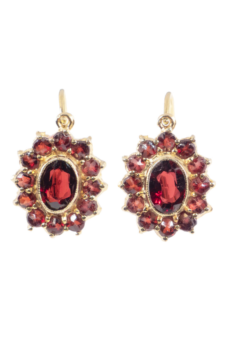 Rheinfrank Holzfuss Antique Jewellery in Berlin Muenchen Antike Ringe Verlobungsringe Eheringe Schmuck Juwelier Diamant Ohrringe 1309 1