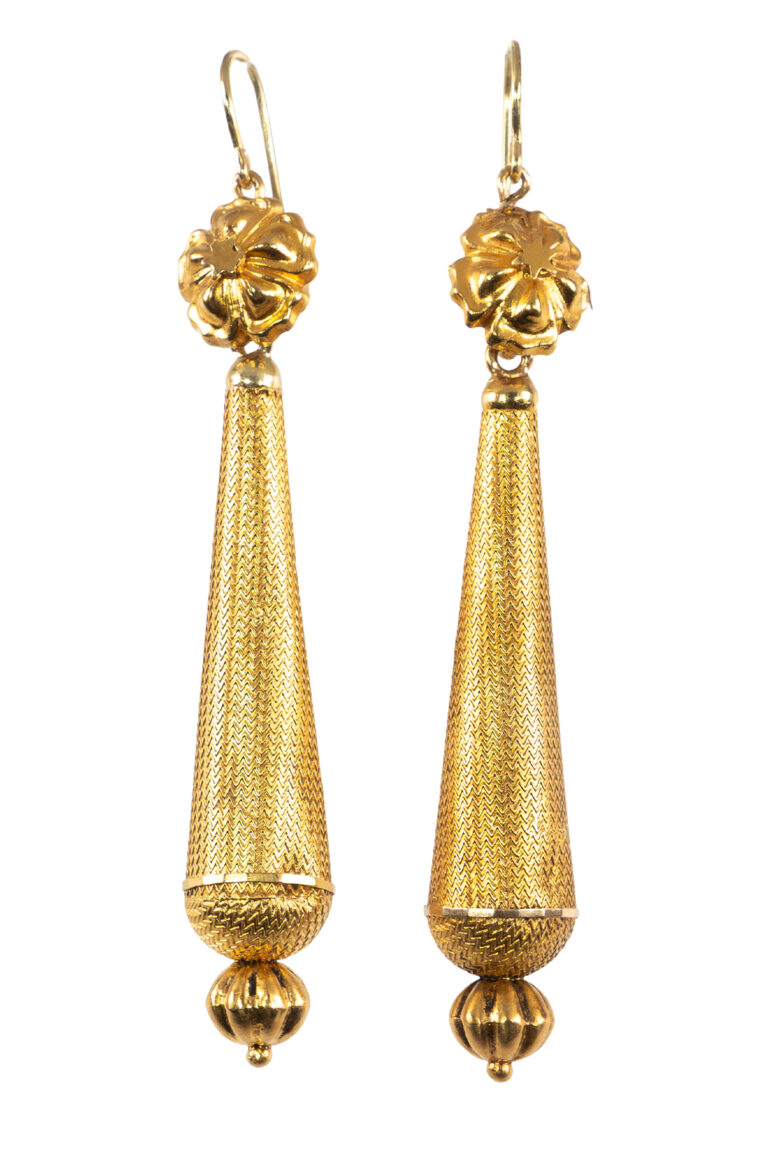 Rheinfrank Holzfuss Antique Jewellery in Berlin Muenchen Antike Ringe Verlobungsringe Eheringe Schmuck Juwelier Diamant Ohrringe M5046 1