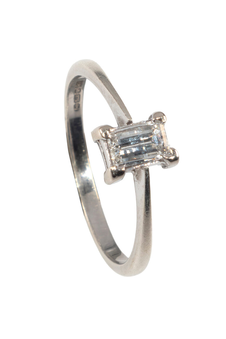 Rheinfrank Holzfuss Antique Jewellery in Berlin Muenchen Antike Ringe Verlobungsringe Eheringe Schmuck Juwelier Diamant Verlobungsring 1421 1
