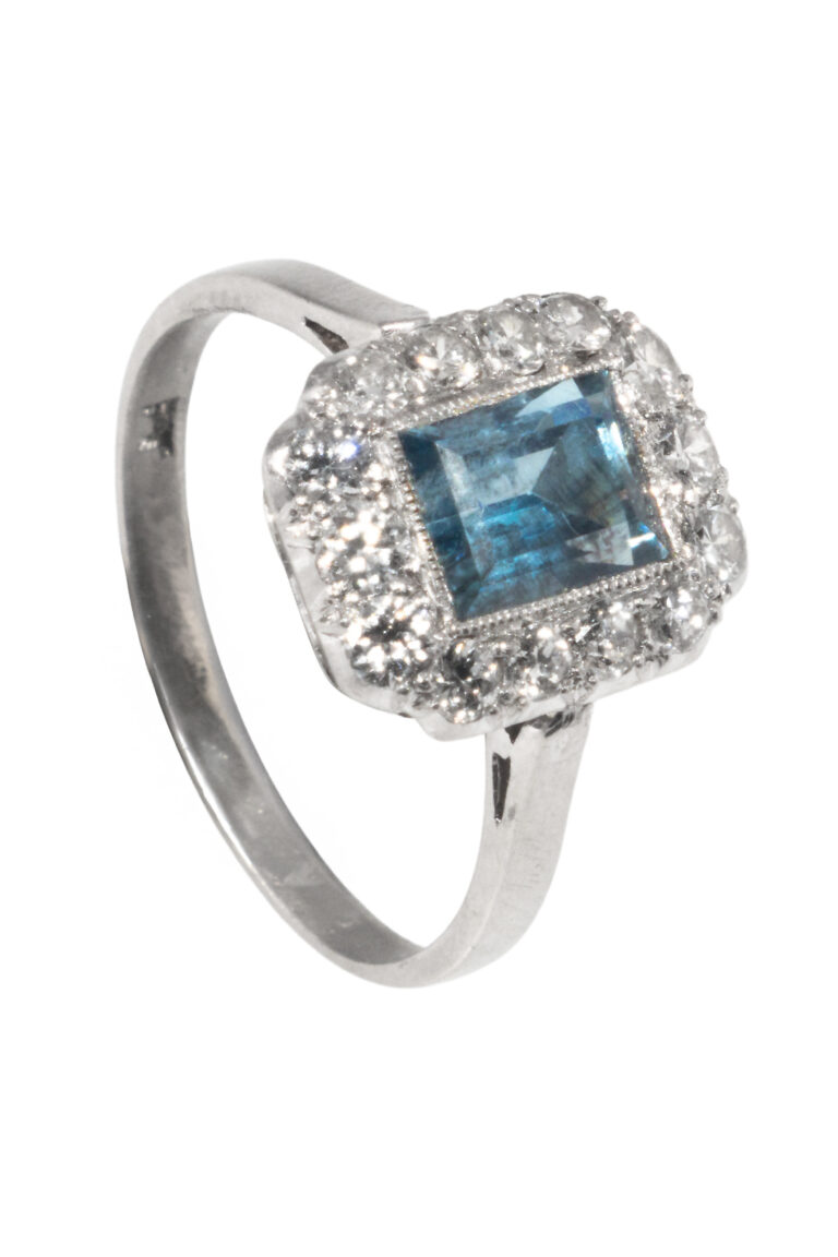 Rheinfrank Holzfuss Antique Jewellery in Berlin Muenchen Antike Ringe Verlobungsringe Eheringe Schmuck Juwelier Diamant Verlobungsring M5267 1