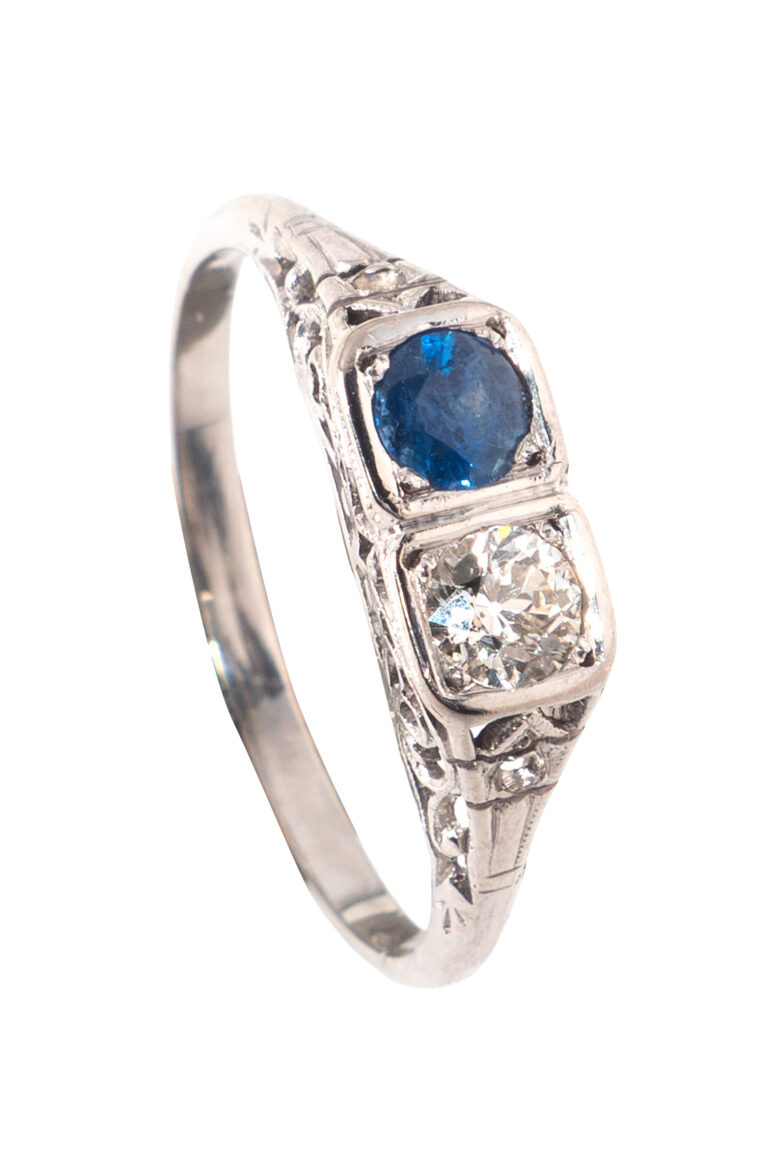 Rheinfrank Holzfuss Antique Jewellery in Berlin Muenchen Antike Ringe Verlobungsringe Eheringe Schmuck Juwelier Diamant Verlobungsring M5464 1
